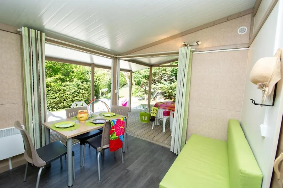 Camping Le Luberon Apt Campsite