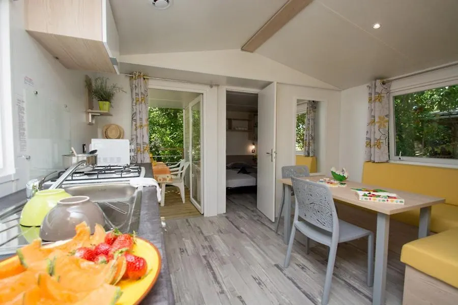 Camping Le Luberon Apt 0*,