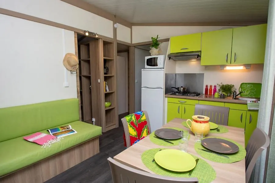 Camping Le Luberon Apt Campsite