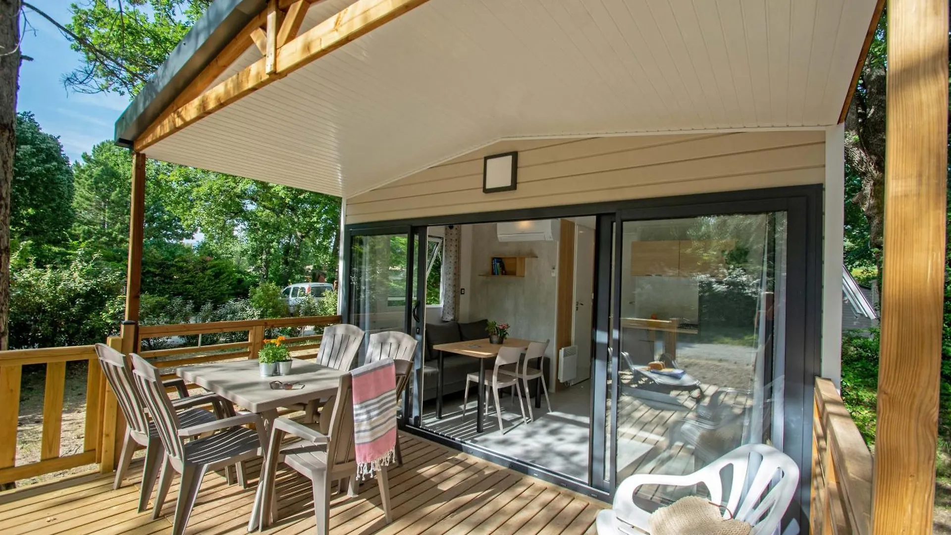 Camping Le Luberon Apt Campsite
